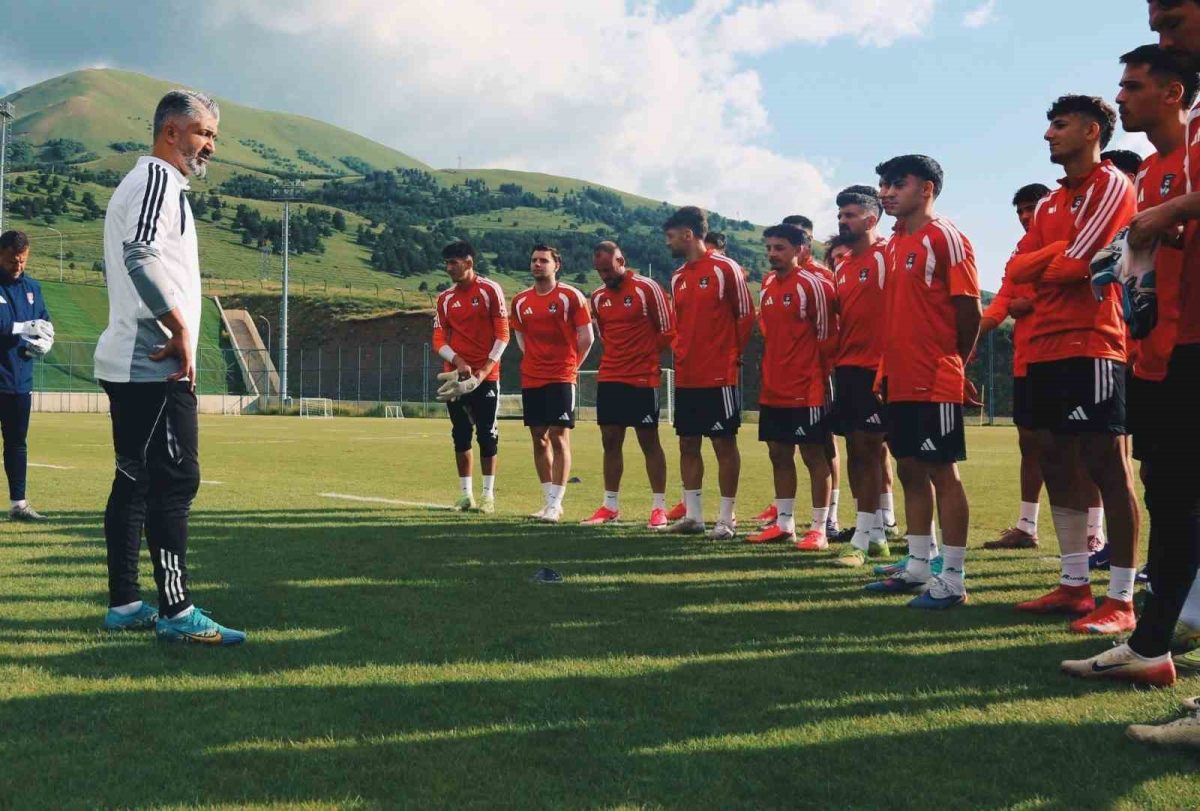 Palandöken’de yeni sezon mesaisi sürüyor: 8 takım Erzurum’da kamp yapıyor - Foto 5