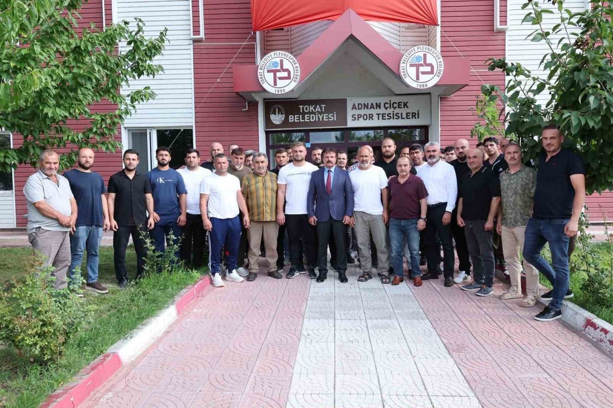 Saldırıya uğrayan başpehlivan Serhat Elvan, Tokat Belediye Spor Kulübü’ne transfer oldu
