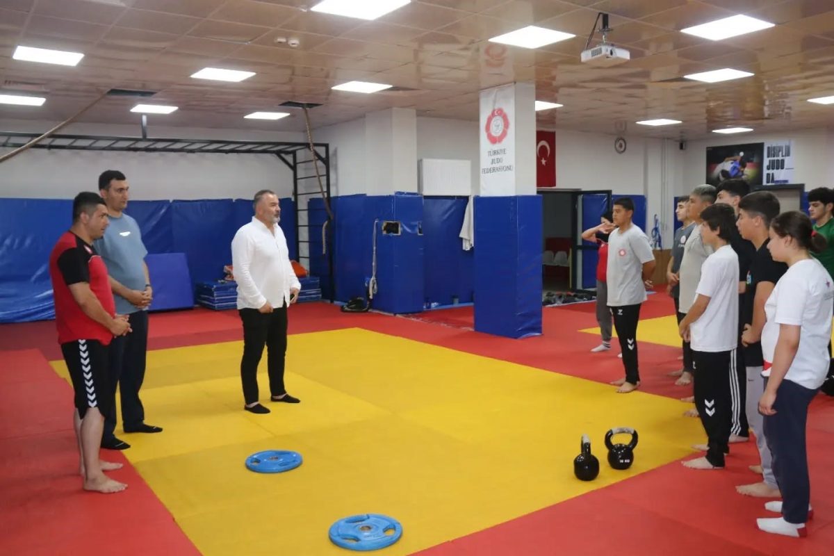 Sivas GSB spor okullarında yaz coşkusu - Foto 2