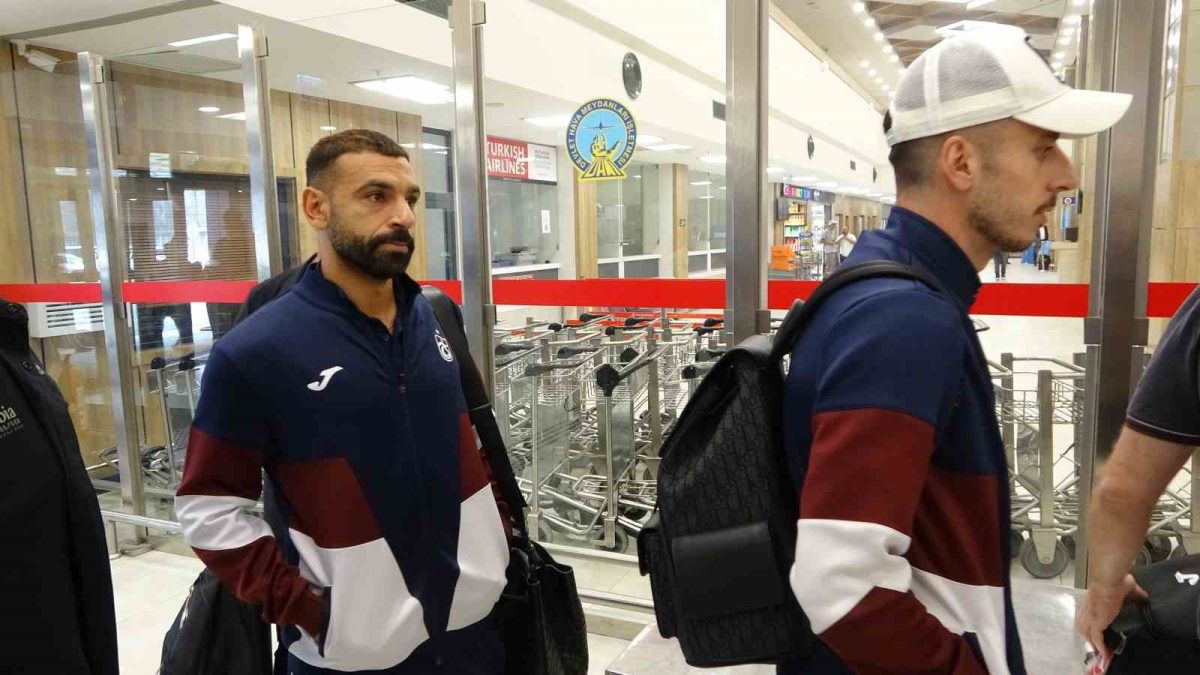 Trabzonspor, Ferencvaros rövanşı için Macaristan’a gitti