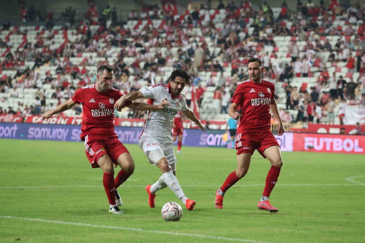 Trendyol 1. Lig: Antalyaspor: 2 - Pendikspor: 3