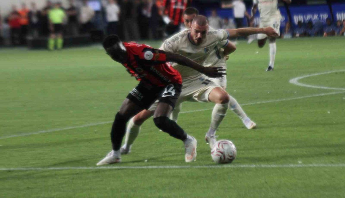 Trendyol Süper Lig: Gençlerbirliği: 1 - Erzurumspor FK: 1 (Maç sonucu) - Foto 7
