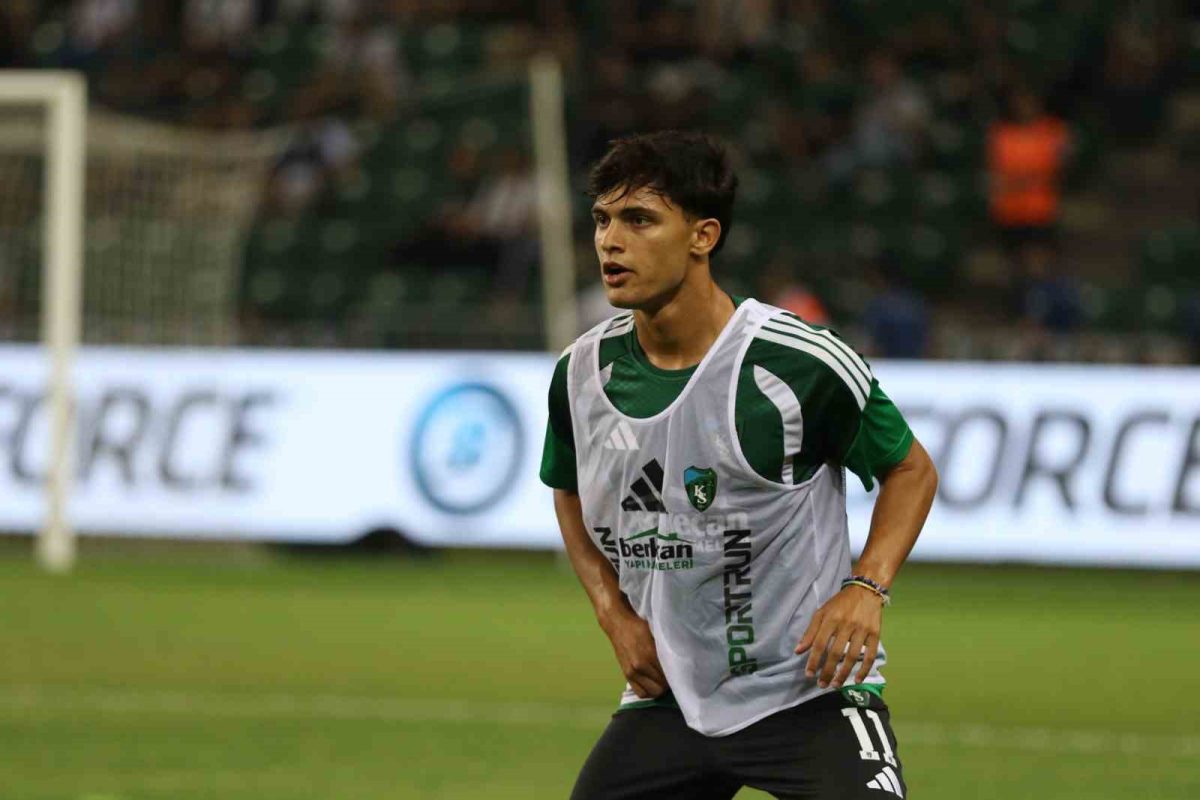 Trendyol Süper Lig: Kocaelispor: 1 - Amed Sportif Faaliyetler: 0 (Maç devam ediyor) - Foto 2