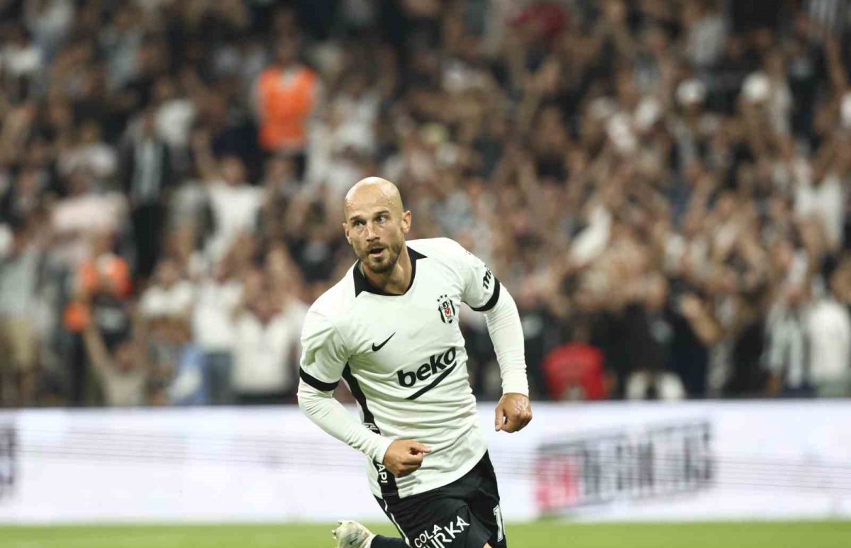 Vaclav Cerny, gollerine devam ediyor - Foto 2