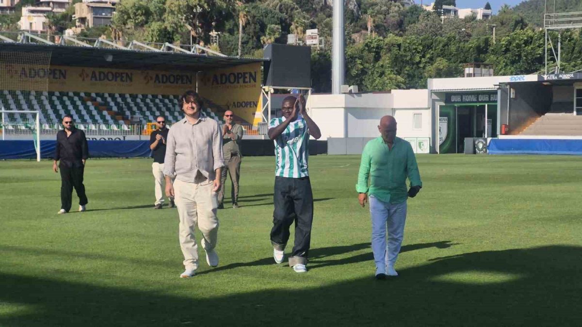 Vincent Aboubakar, Bodrum FK’ya imzayı attı