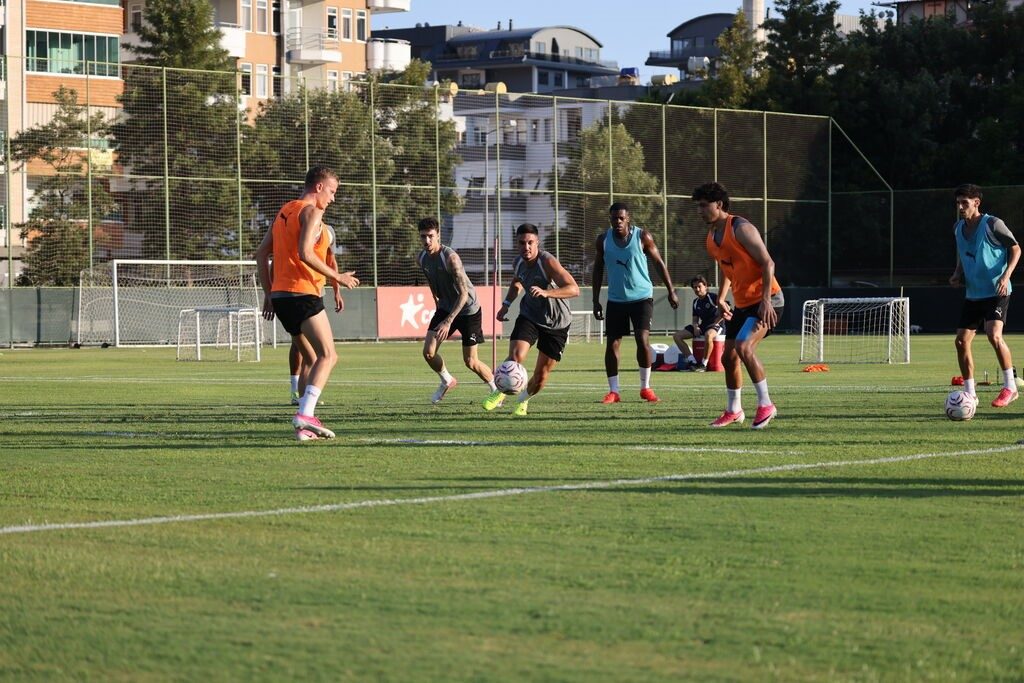 Alanyaspor, Rizespor maçı hazırlıklarına başladı - Foto 5
