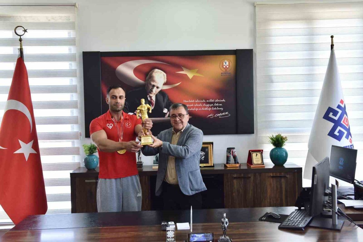 Altıeylül’ün sporcusu Ömer Pullu Türkiye şampiyonu oldu