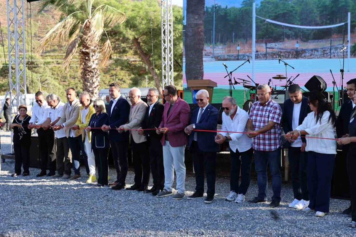 Asparan kamp ve spor tesisleri hizmete açıldı - Foto 2