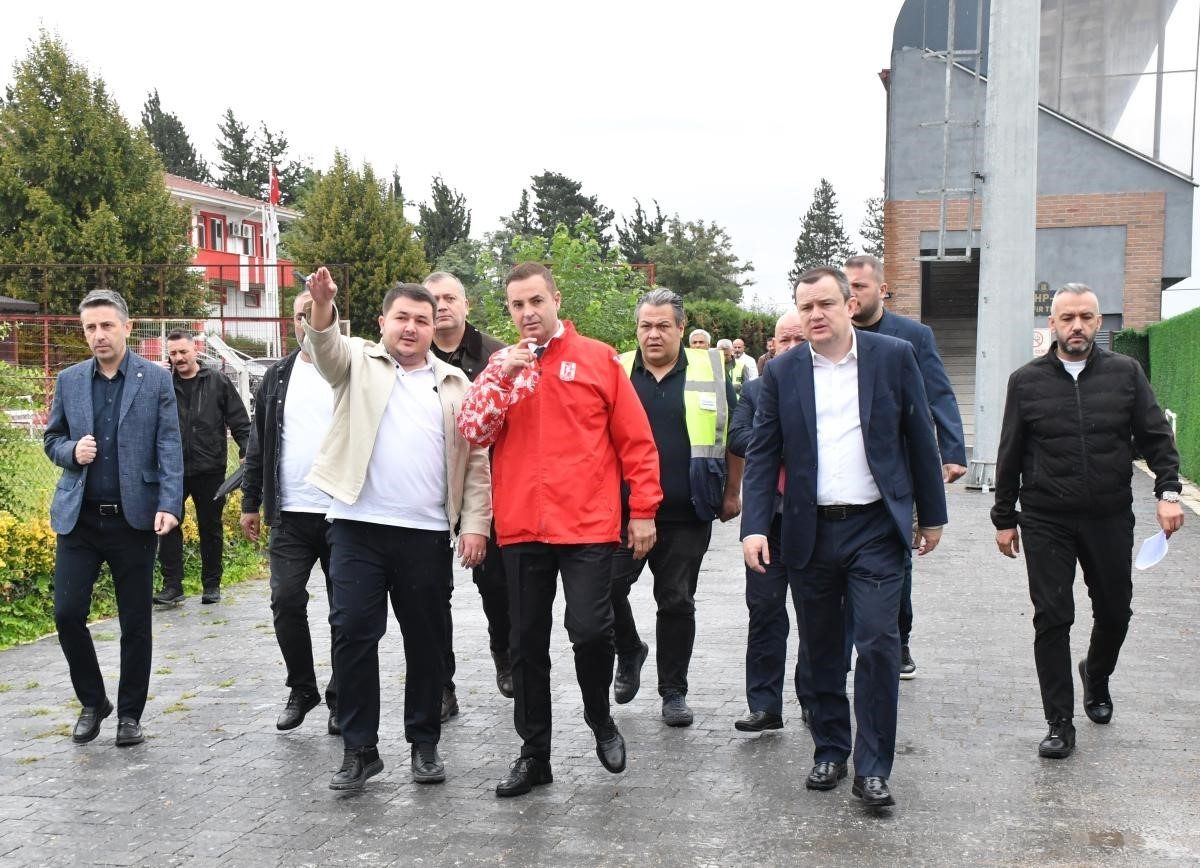 Balıkesirspor taraftarıyla buluşmaya hazırlanıyor - Foto 2