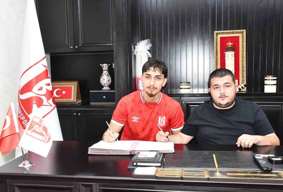 Balıkesirspor, transferin son gününde kadrosunu 3 isimle güçlendirdi - Foto 3