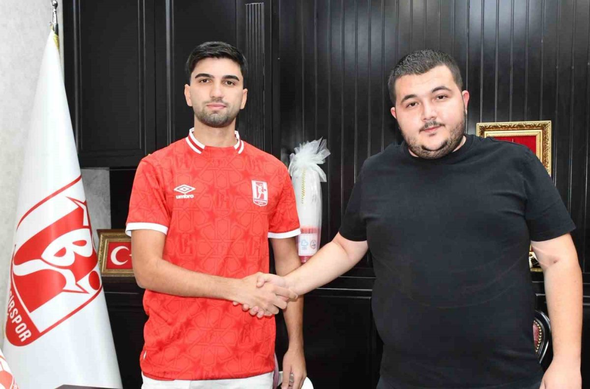 Balıkesirspor, transferin son gününde kadrosunu 3 isimle güçlendirdi - Foto 5