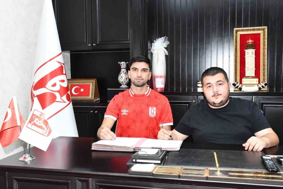 Balıkesirspor, transferin son gününde kadrosunu 3 isimle güçlendirdi - Foto 6
