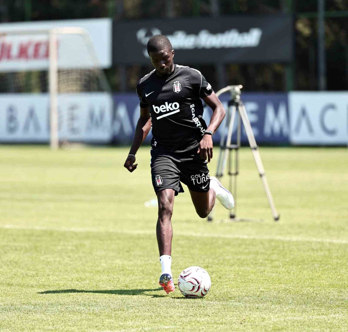 Beşiktaş, transfer döneminde 10 oyuncuyu kadrosuna kattı - Foto 5