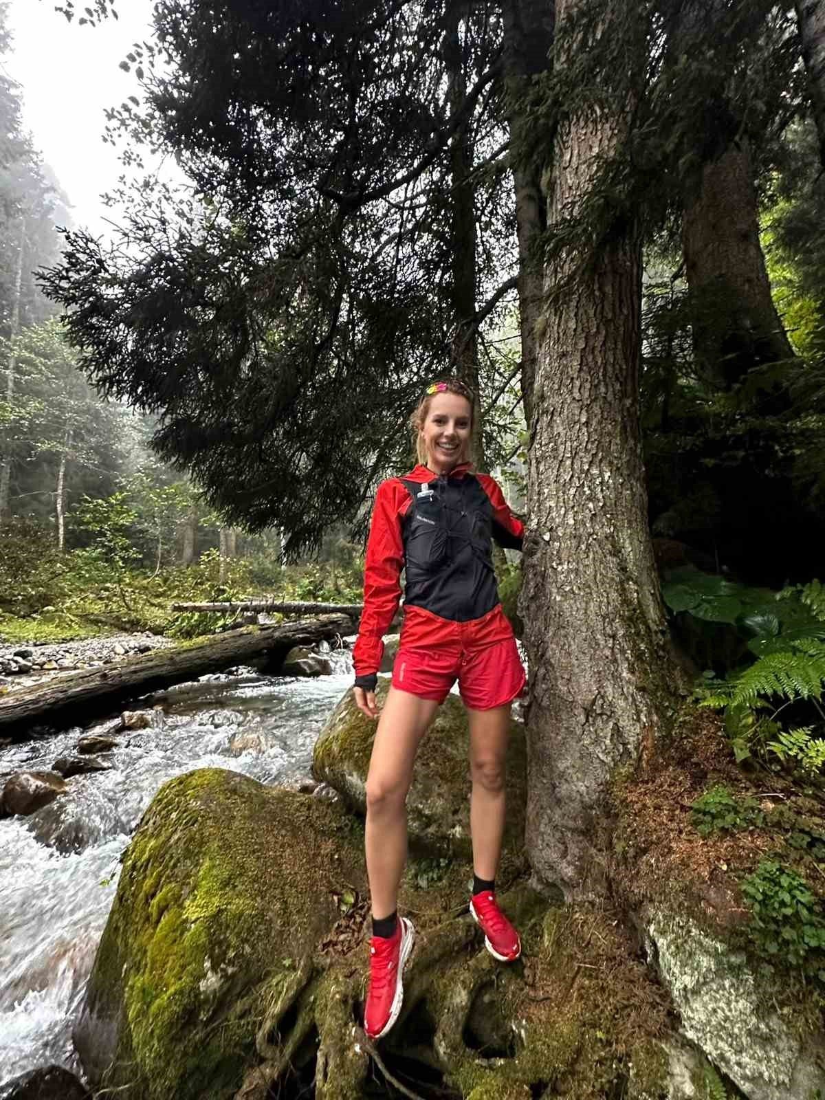 Beyza Güzel: "Kaçkarlar’ı özel kılan, en zorlandığınız anda bile başınızı kaldırdığınızda gördüğünüz manzara" - Foto 3