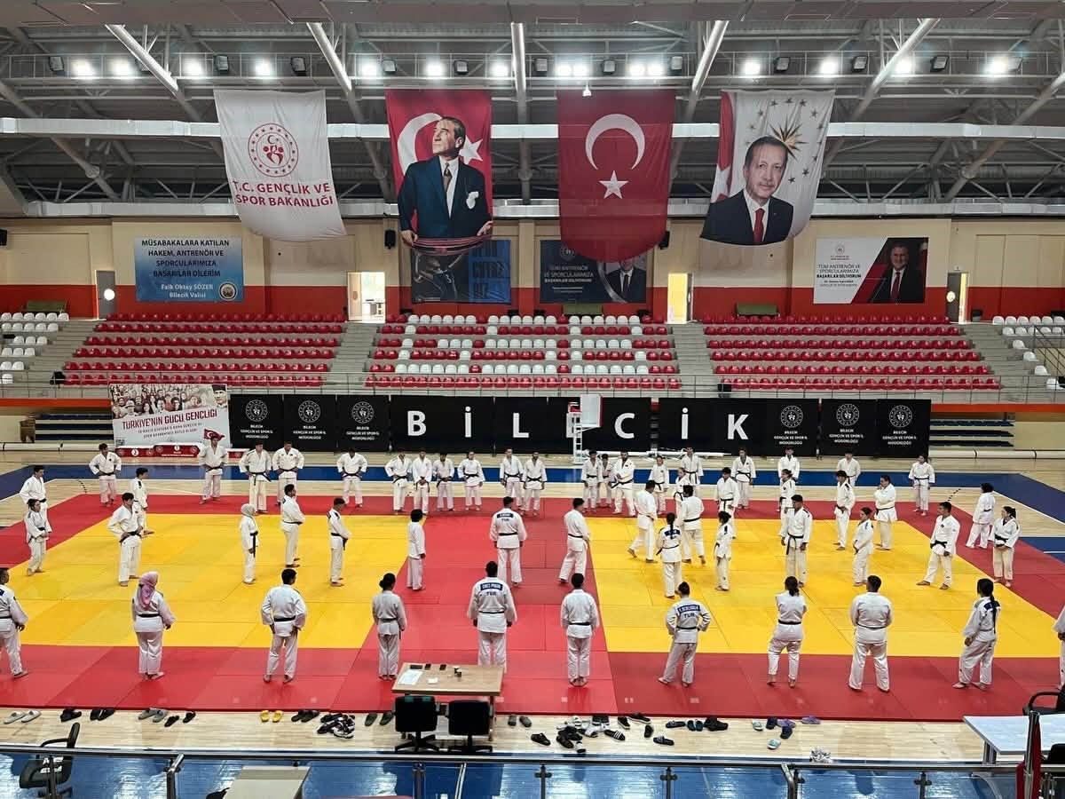 Bilecik’te 58 judocu sınav için ter döktü