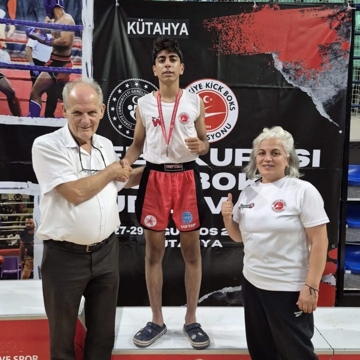 Burdurlu kick boksçulardan, Zafer Kupası’nda 10 madalya