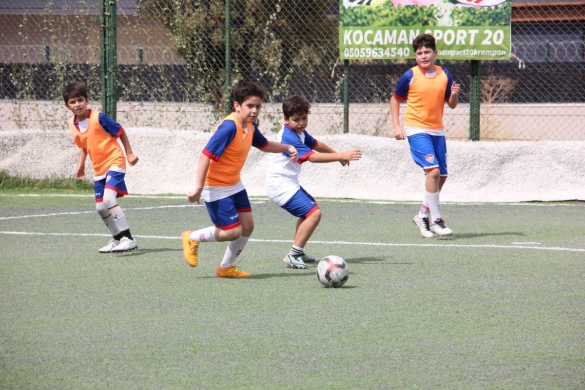 Çamlık Futbol Kulübü, futbolcu yetiştirmeye devam ediyor - Foto 4