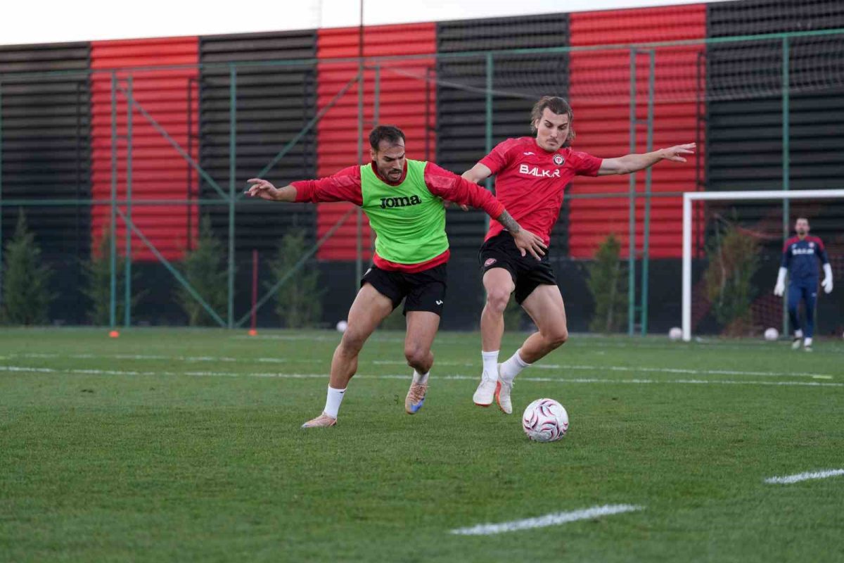 Çorum FK, Alanyaspor maçı hazırlıklarına başladı - Foto 4