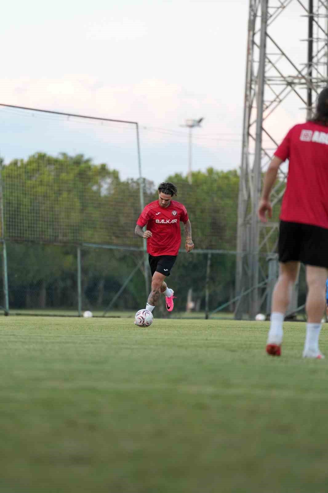 Çorum FK’nın Antalya kampı başladı - Foto 7