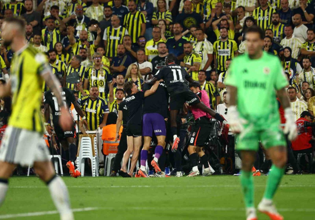 Derbide kazanan Beşiktaş puanını 9’a çıkardı