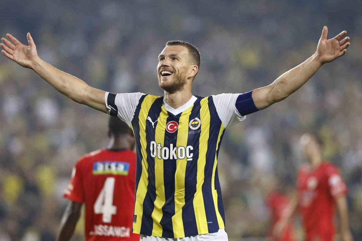 Edin Dzeko, milli takımı kariyerini sonlandırmaya karar verdi - Foto 2