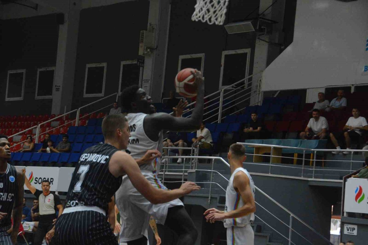 Ege Cup2026: Aliağa Petkimspor: 81 - Neftchi İdman: 52 - Foto 2