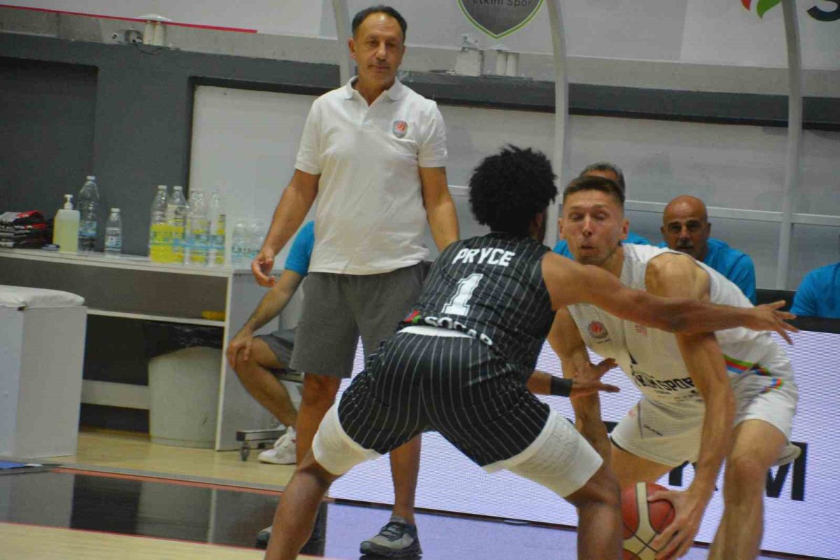 Ege Cup2026: Aliağa Petkimspor: 81 - Neftchi İdman: 52 - Foto 6