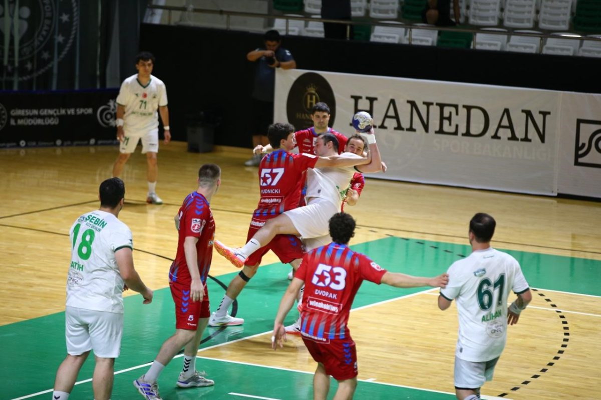 EHF Avrupa Kupası: Giresunspor: 28 - HC Fivers WAT Margareten: 40