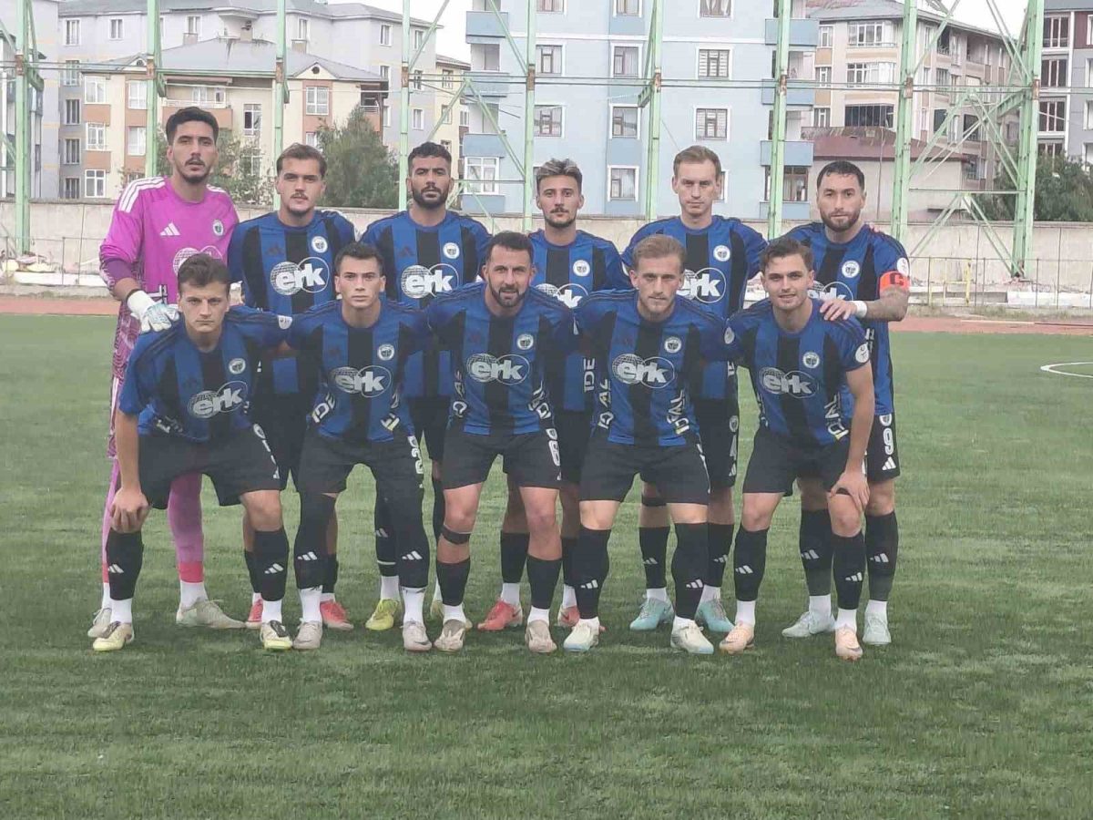 Erciyes 38 FSK galibiyetle başladı