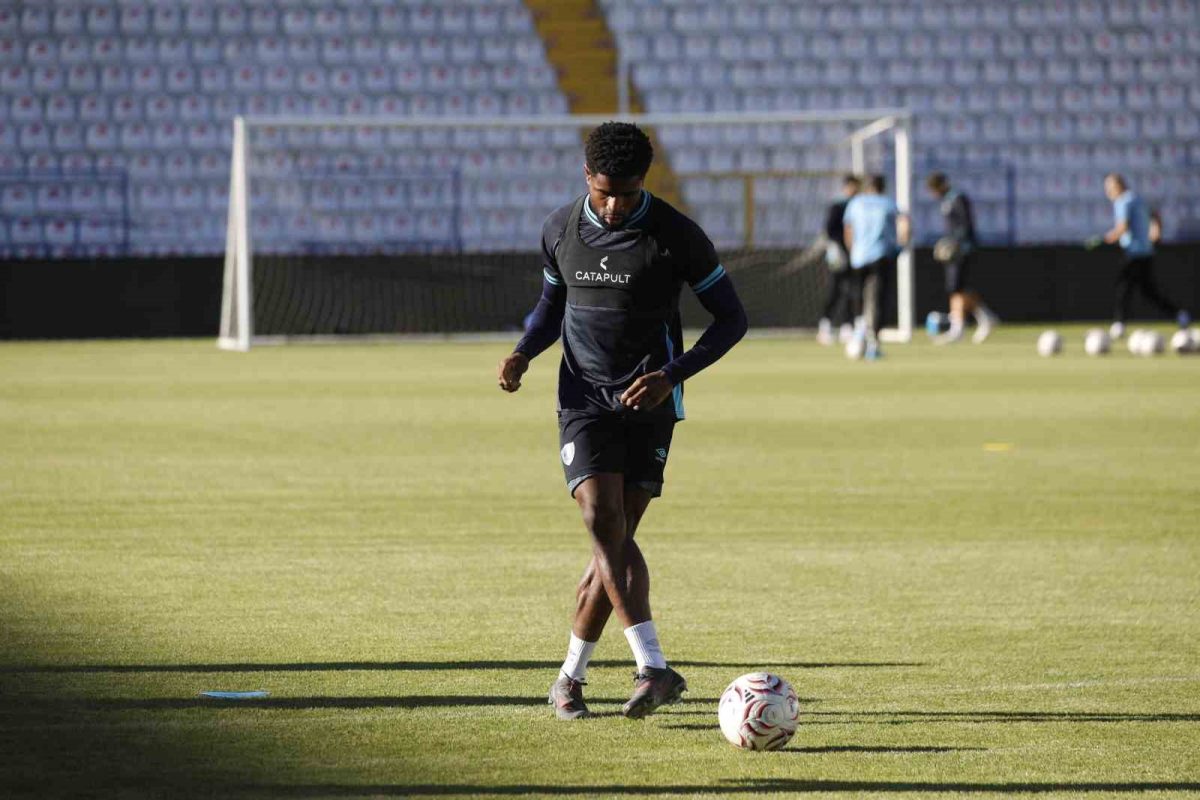Erzurumspor FK, Beşiktaş maçının hazırlıklarına devam etti - Foto 2