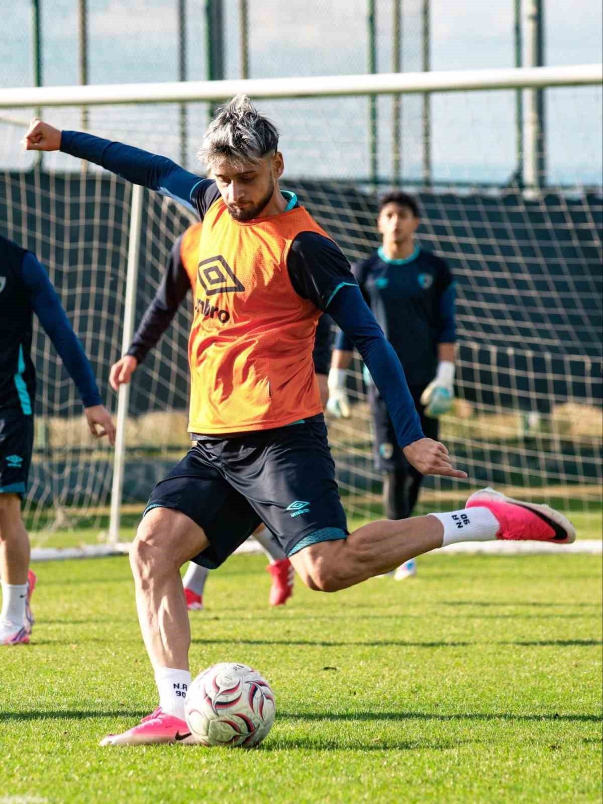 Erzurumspor FK, Konyaspor mesaisini sürdürdü - Foto 4