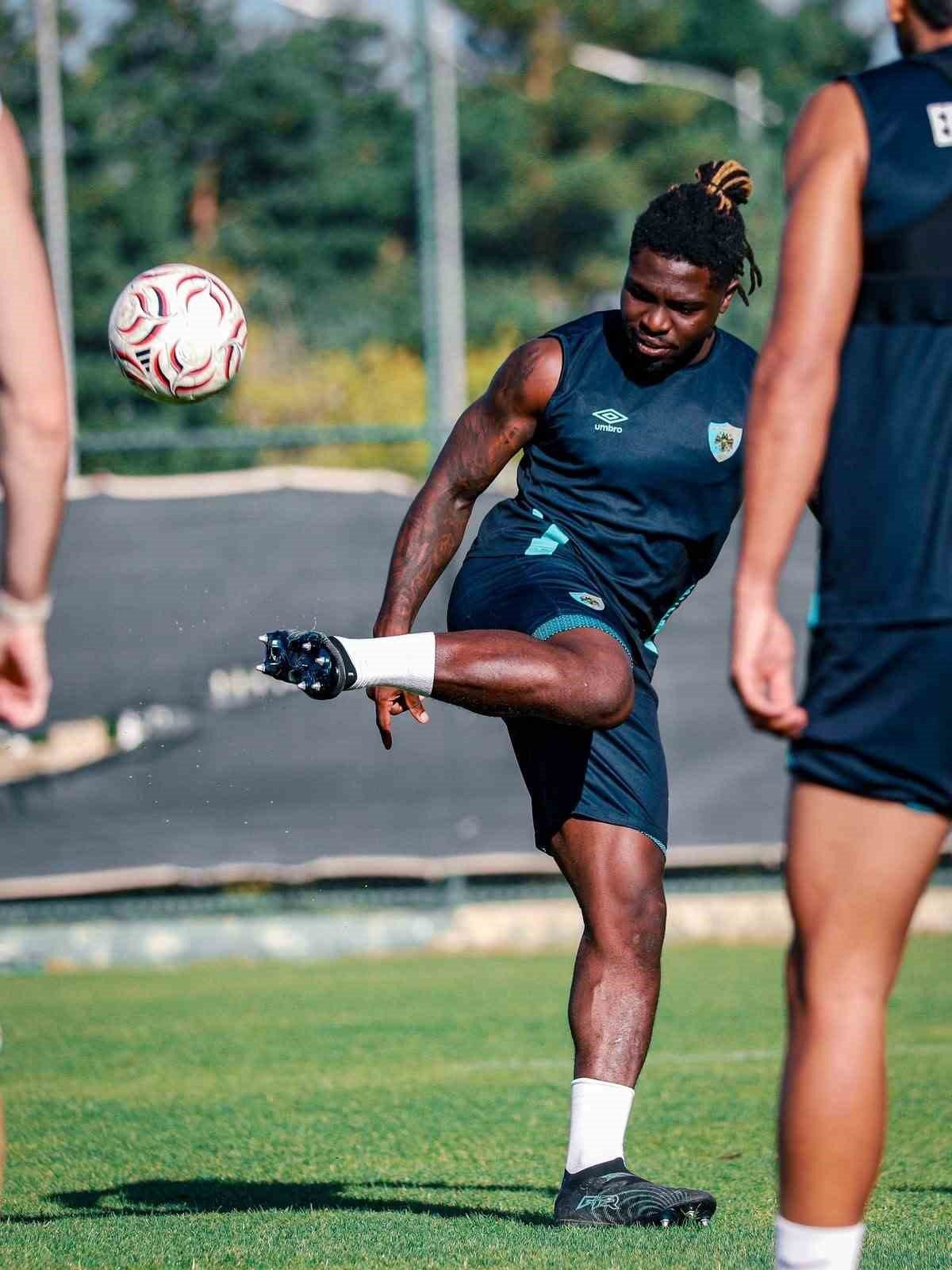 Erzurumspor FK, Samsunspor maçının hazırlıklarını sürdürdü - Foto 2