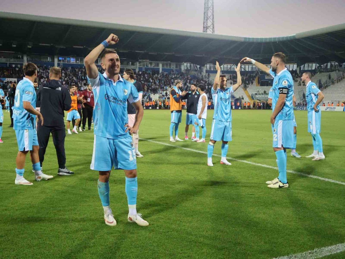 Erzurumspor FK’dan tarihi galibiyet - Foto 3
