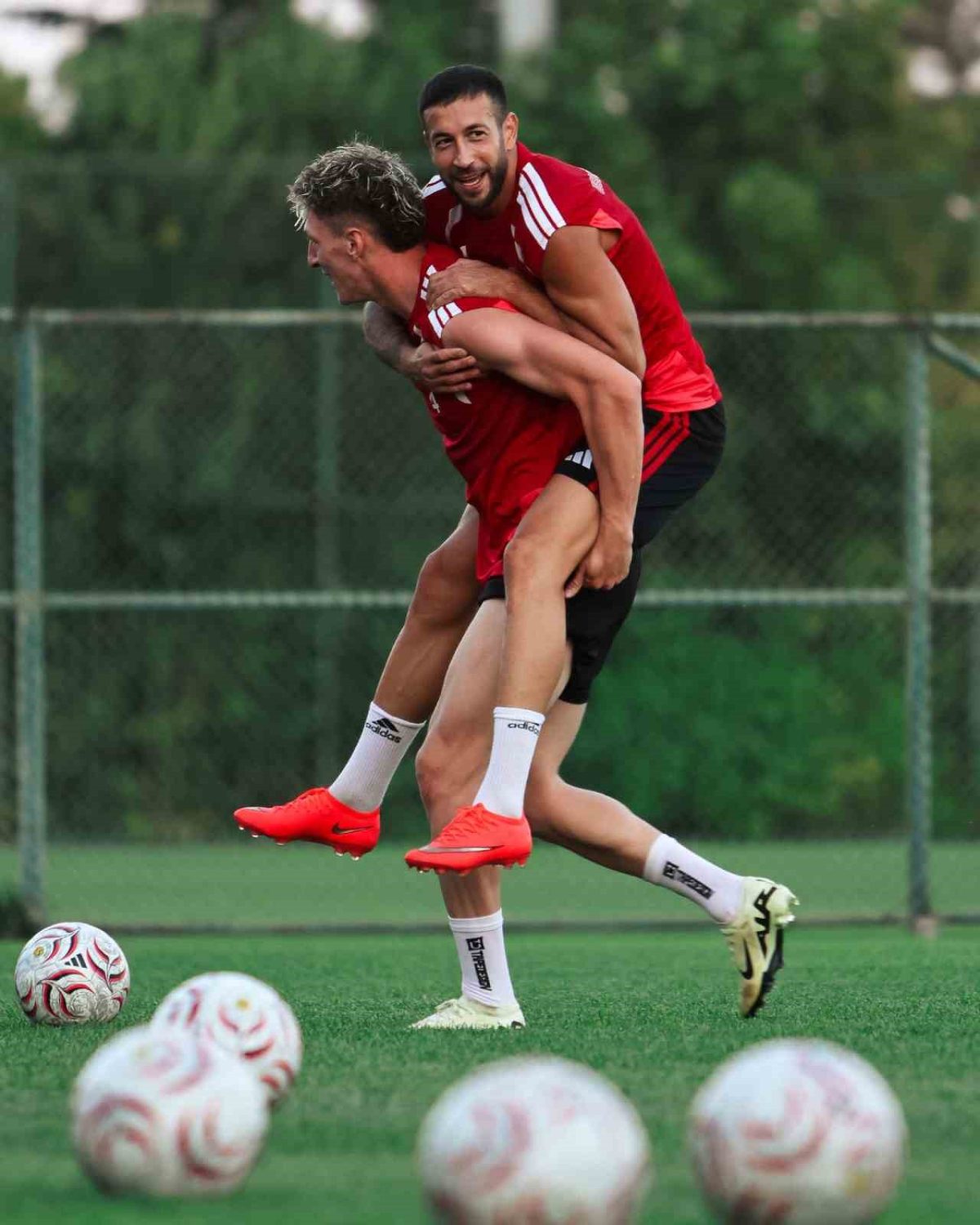 Eskişehirspor, sezonun ilk maçına hazırlanıyor - Foto 3