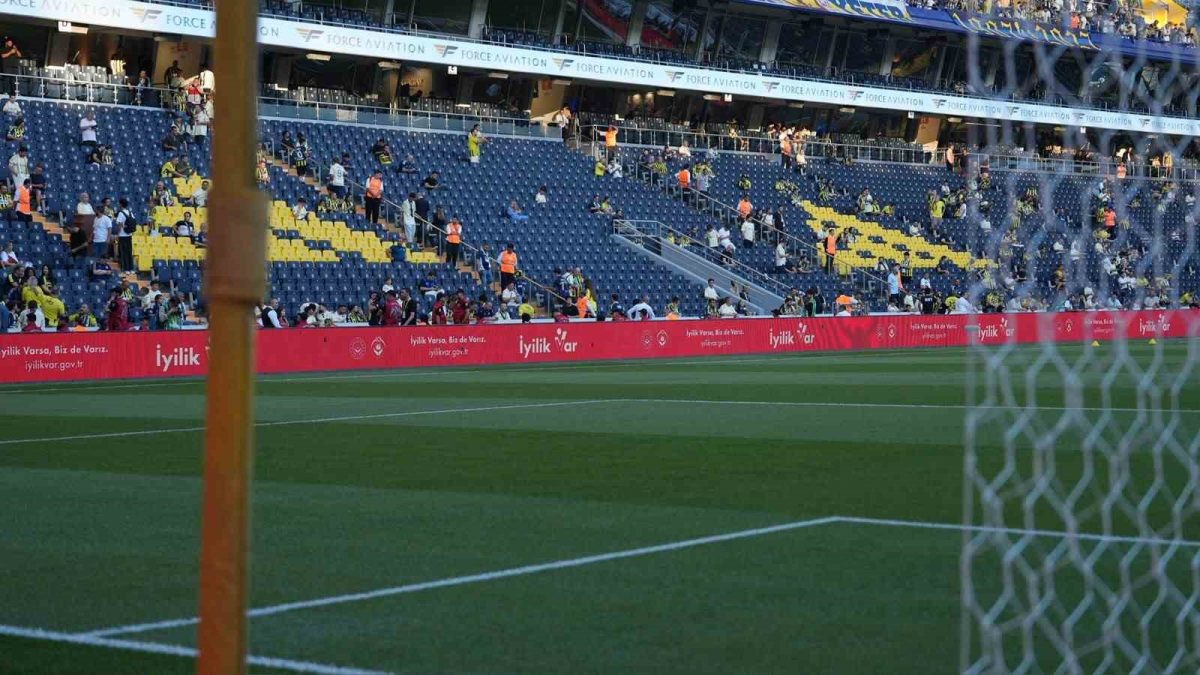 Fenerbahçe - Beşiktaş derbisinde ’İyilik var’ mesajı - Foto 2