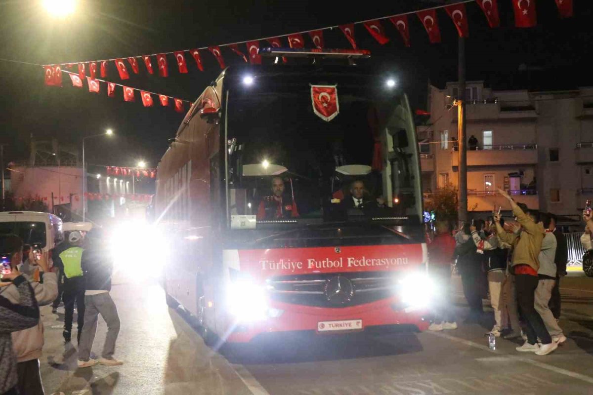 Fransa ve Türkiye milli takımları Kocaeli Stadyumu’nda - Foto 8