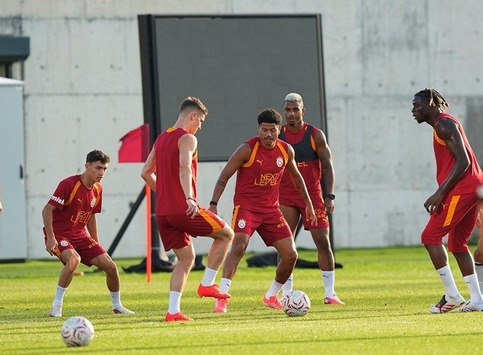 Galatasaray, Başakşehir maçının hazırlıklarını tamamladı - Foto 3