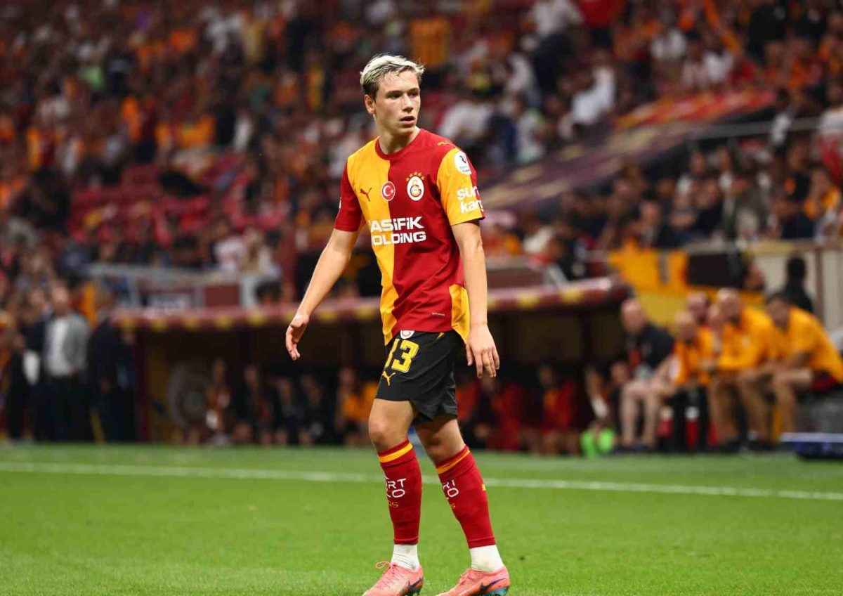 Galatasaray kadrosunu 5 futbolcuyla güçlendirdi - Foto 2