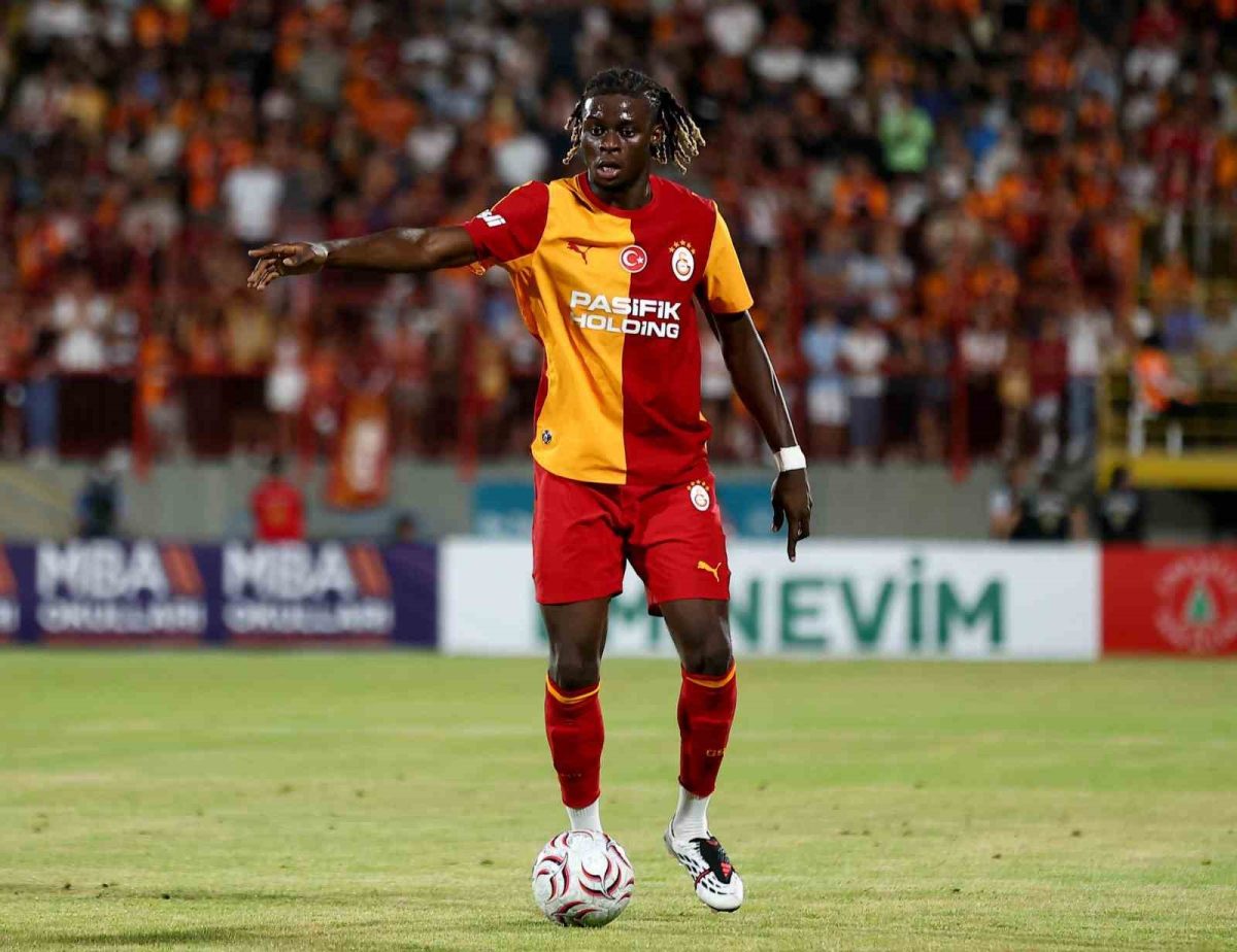 Galatasaray kadrosunu 5 futbolcuyla güçlendirdi - Foto 4
