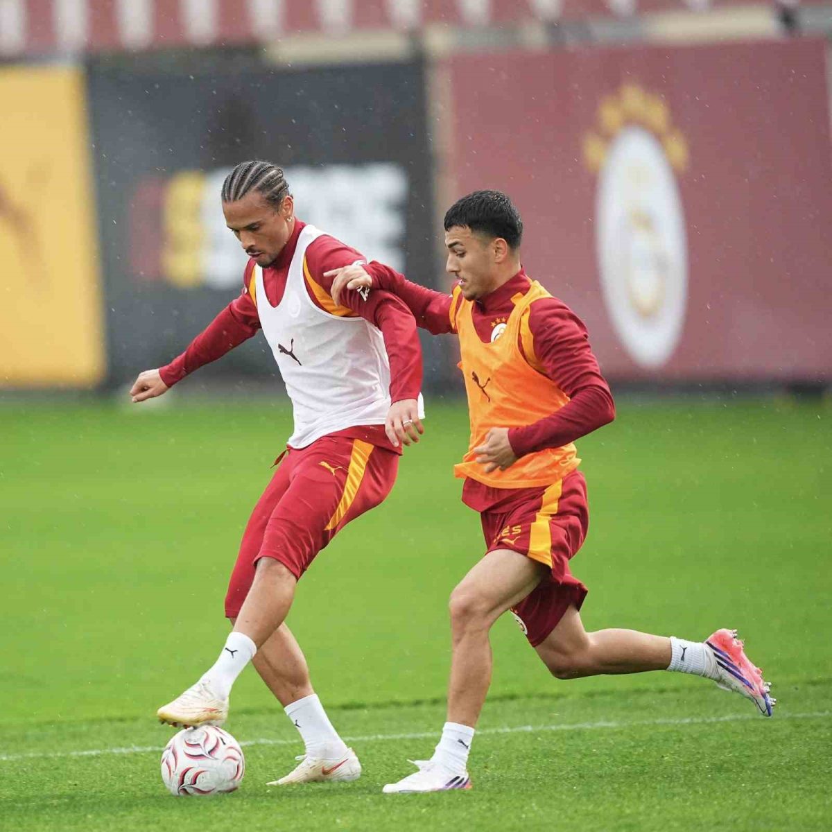Galatasaray, Kasımpaşa maçı hazırlıklarını çift idmanla sürdürdü
