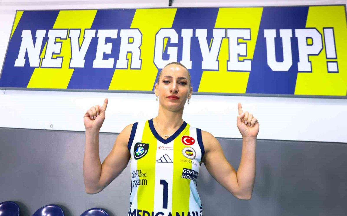 Gizem Örge: "Kupalarla taçlandıracağımız bir sezon olacağına inanıyorum" - Foto 5