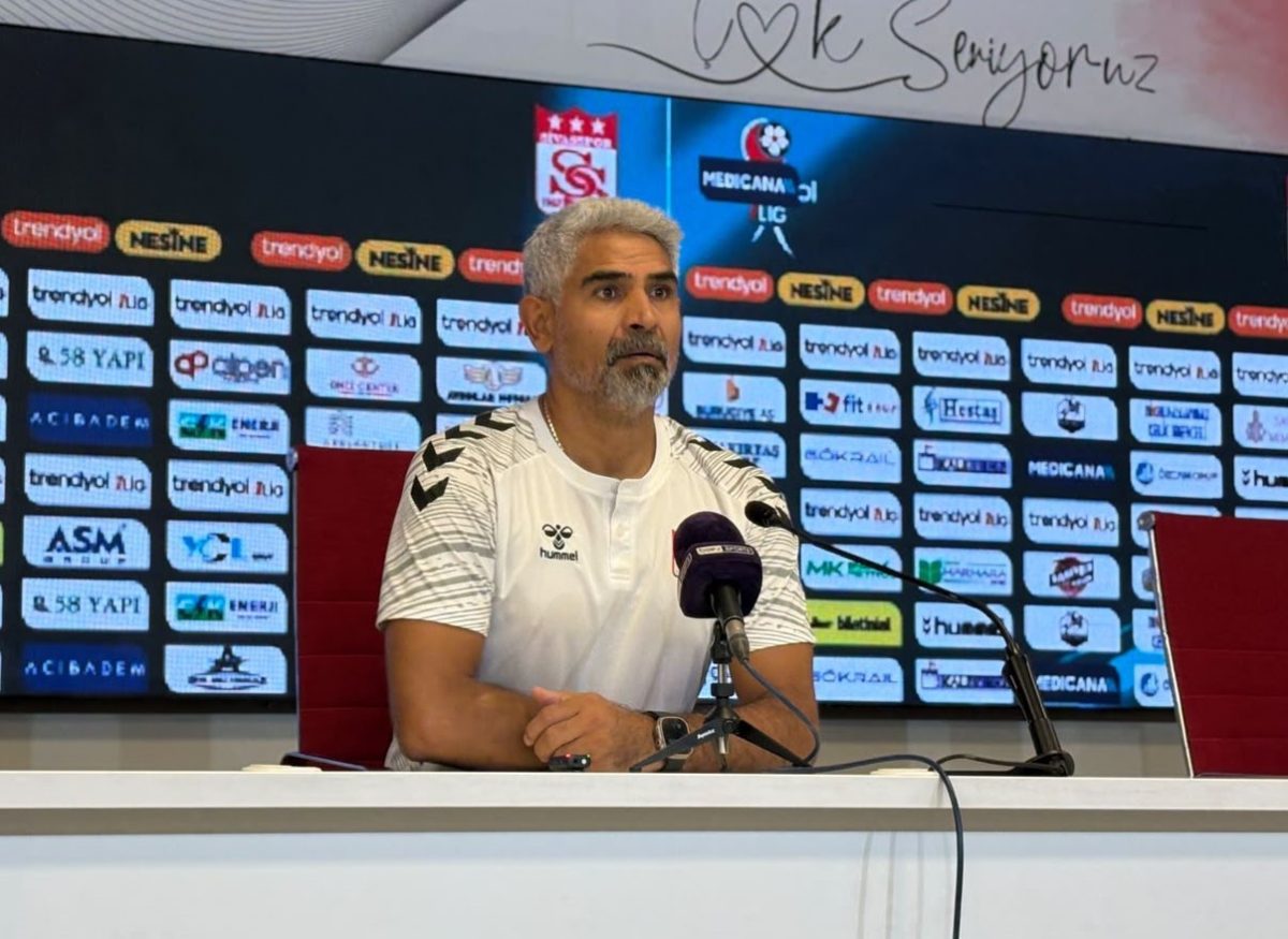 İsmet Taşdemir: "Sahanın en kötüsü hakemdi"