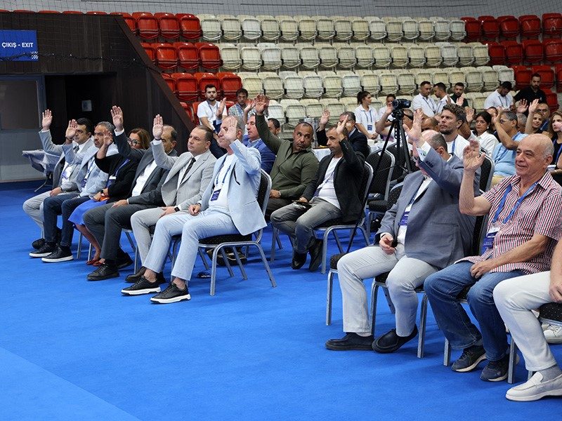 İzmir Büyükşehir Belediyesi Spor Kulübü’nde Berkhan Alptekin güven tazeledi - Foto 5