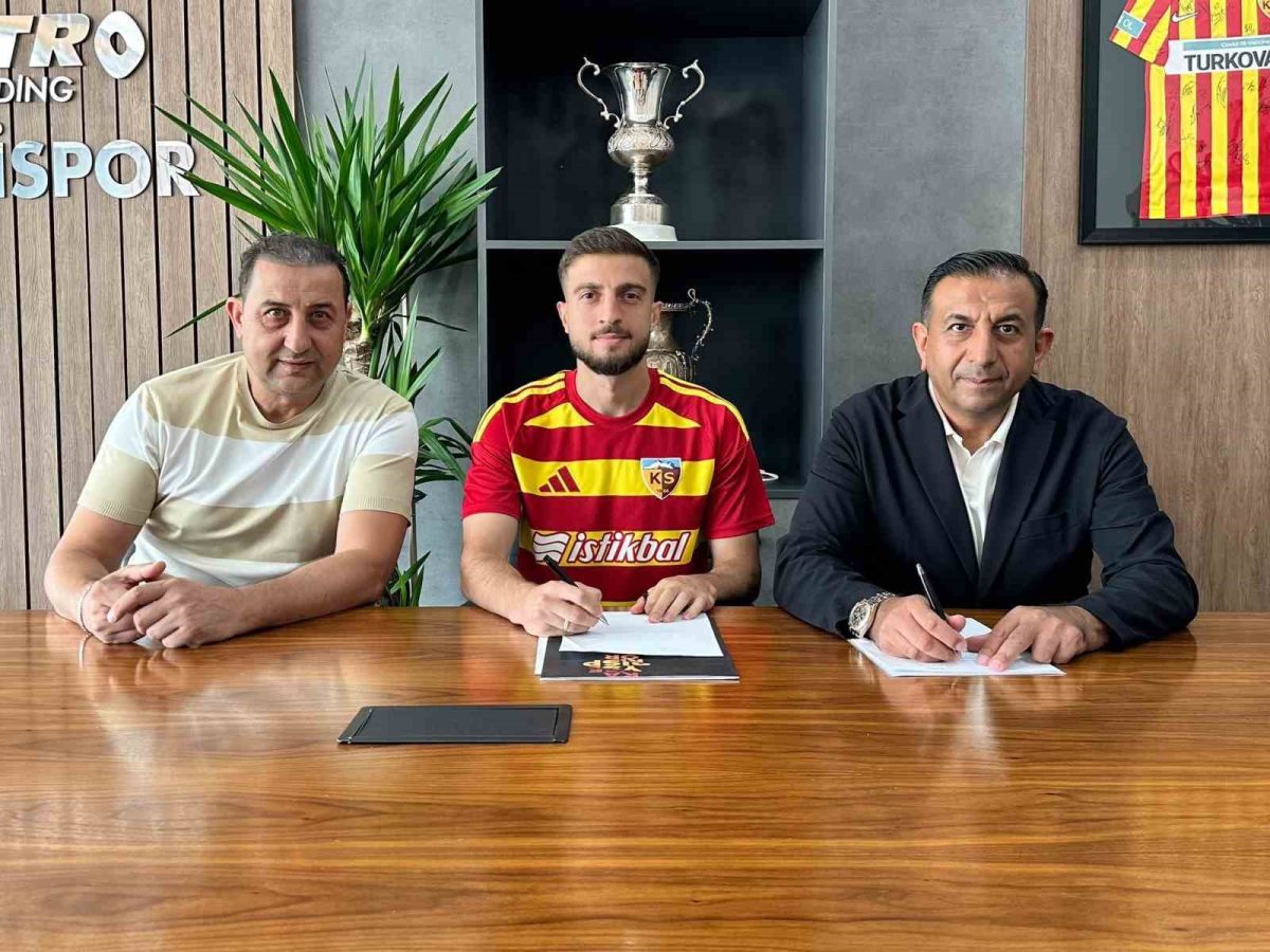 Kayserispor; Murat Cem Akpınar ve Ensar Kemaloğlu’nu açıkladı