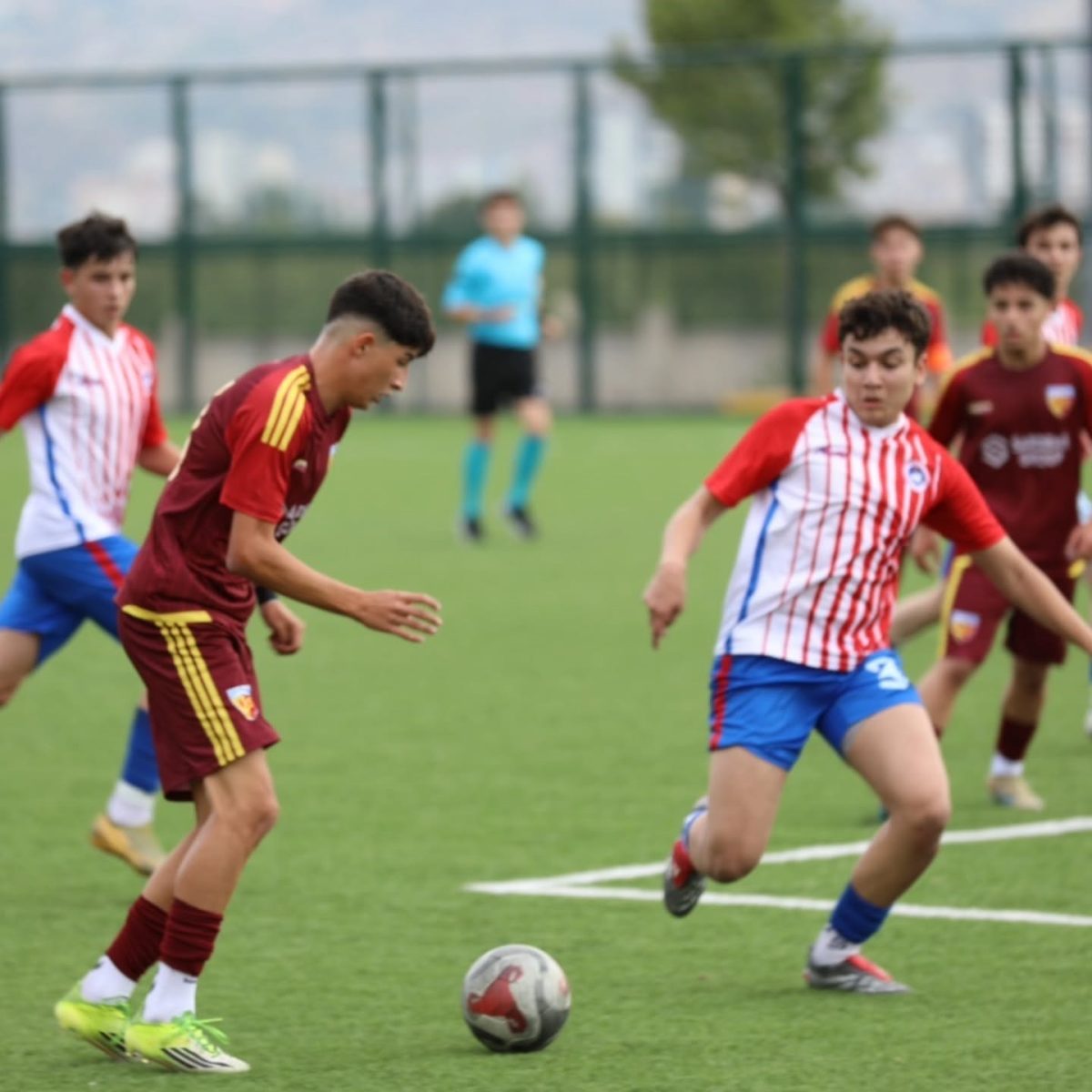 Kayserispor U17 takımı gol olup yağdı
