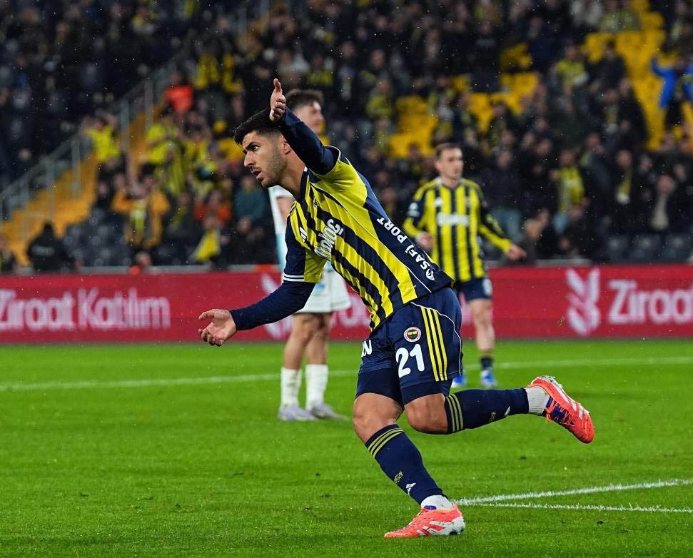 Marco Asensio, ameliyat olacağı yönündeki haberleri yalanladı