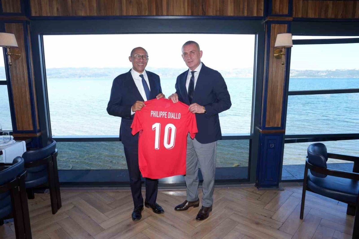 Milli Takım-Fransa maçı öncesi Sapanca’da dostluk buluşması - Foto 2