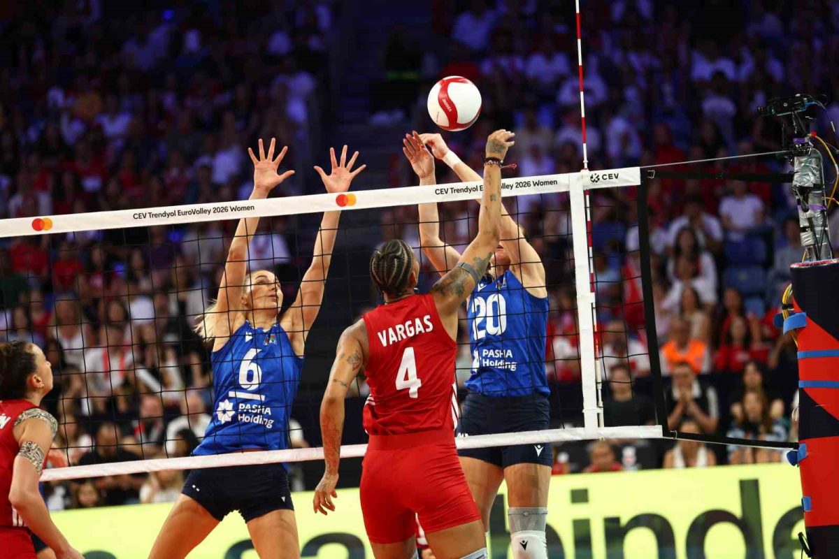 Milliler, CEV Avrupa Şampiyonası’nda çeyrek finale yükseldi