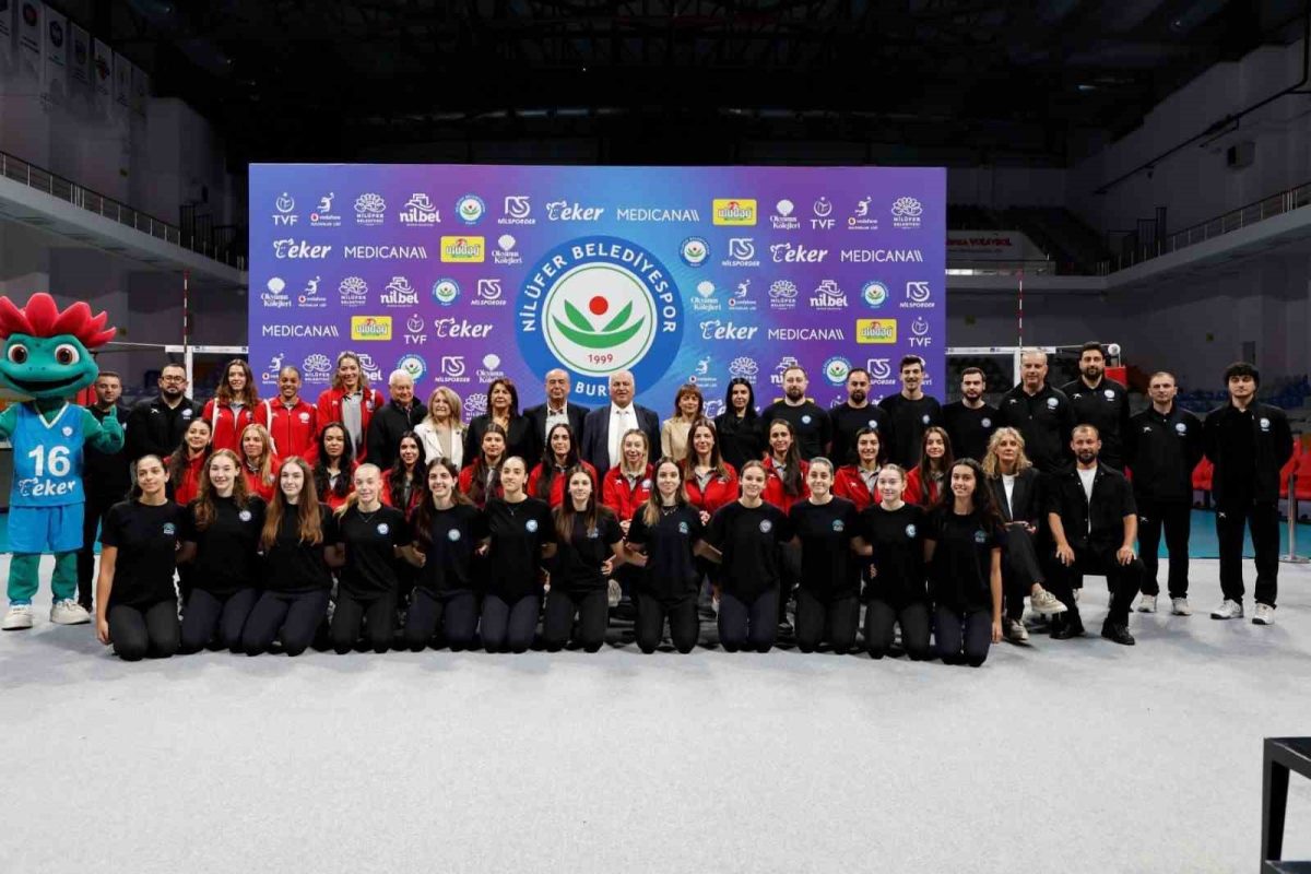 Nilüfer Belediyespor Eker Kadın Voleybol Takımı 2026-2027 sezonu kadrosu tanıtıldı - Foto 2