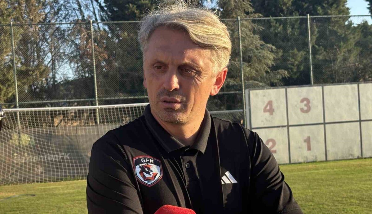 Orhan Ak: "Kocaelispor maçından puan ya da puanlar alıp milli araya moralli girmek istiyoruz"